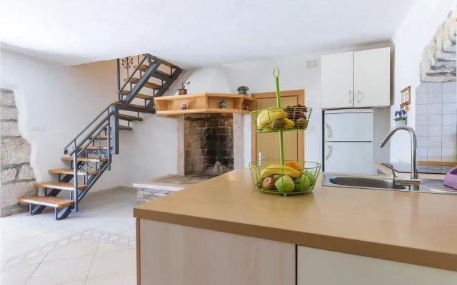 Stunning Home in Labin With 4 Bedrooms and Wifi