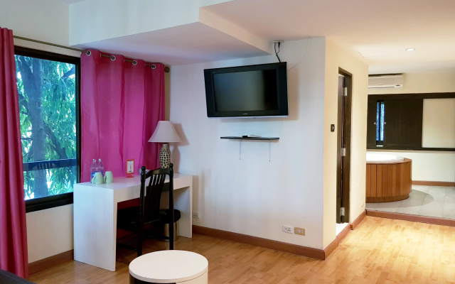 Studio Sukhumvit 18 by iCheck inn