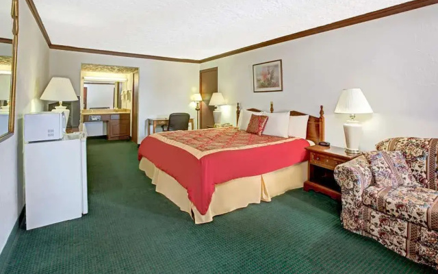 Super 8 Moore/oklahoma City Area