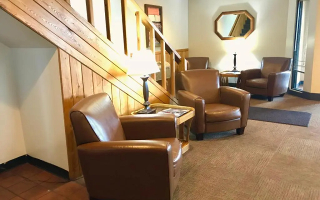 Superior Inn