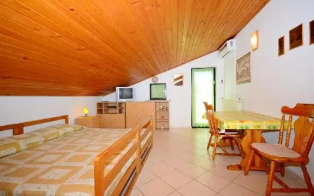 Apartments Ljiljana 627