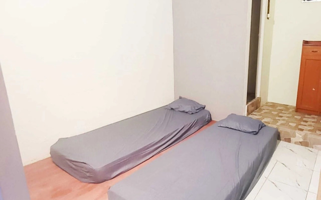 Hotel O near Ahmad Yani International
