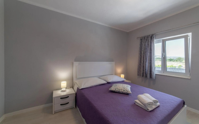 Guest House Ban