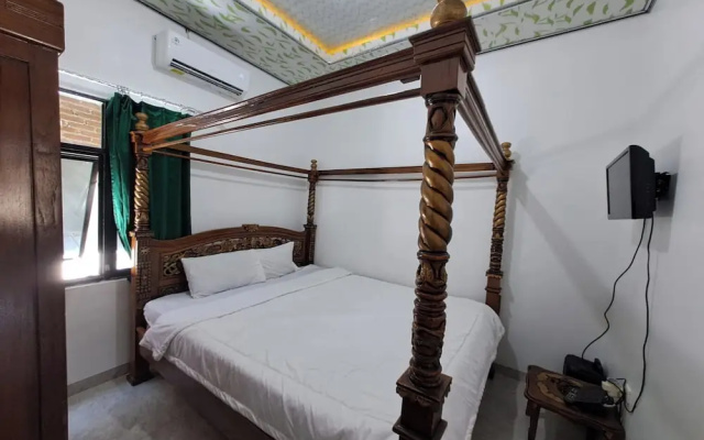 OYO 93814 Amanda Homestay