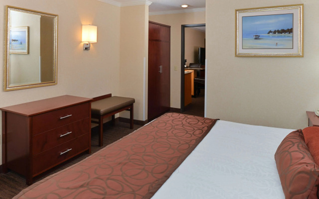 Best Western Plus Landmark Inn