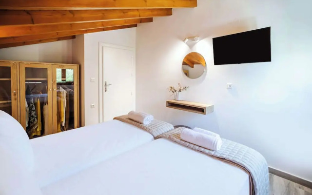 Villa Socrates Gardeno Luxury Sea View Pool Escape