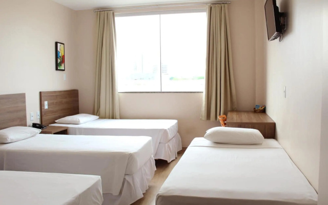 Mac Hotel