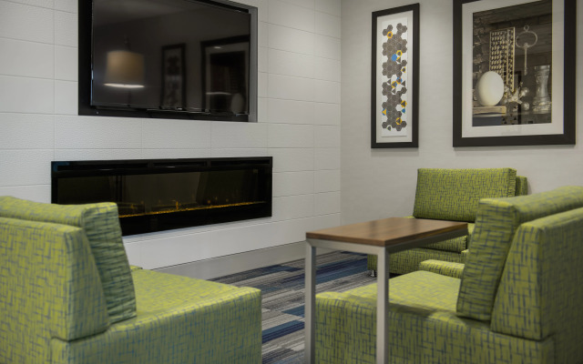 Holiday Inn Express Hotel & Suites Airdrie-Calgary North by IHG