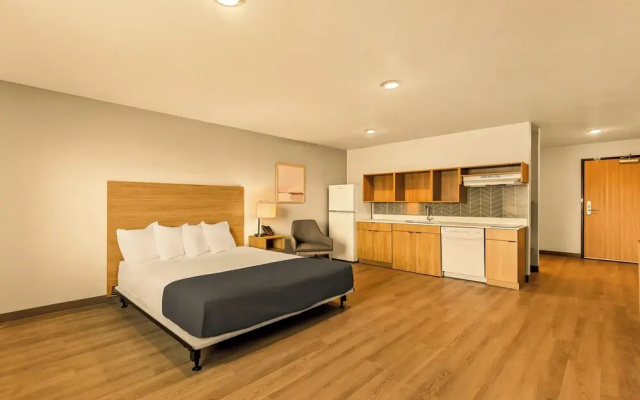 LivAway Suites Orem-Vineyard
