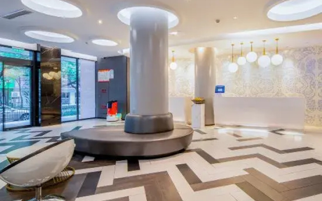Orange Hotel (Hefei Sanxiaokou Subway Station Store)