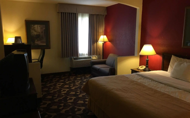 Econo Lodge Lafayette near University