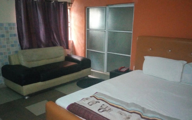 Da 411 Hotel