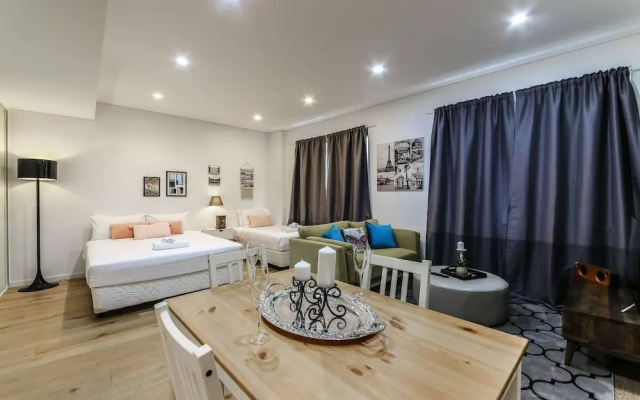A13-darling Harbour Studio