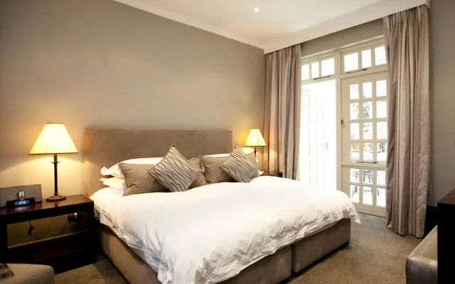 10 2nd Avenue Boutique Hotel by Dream Resorts