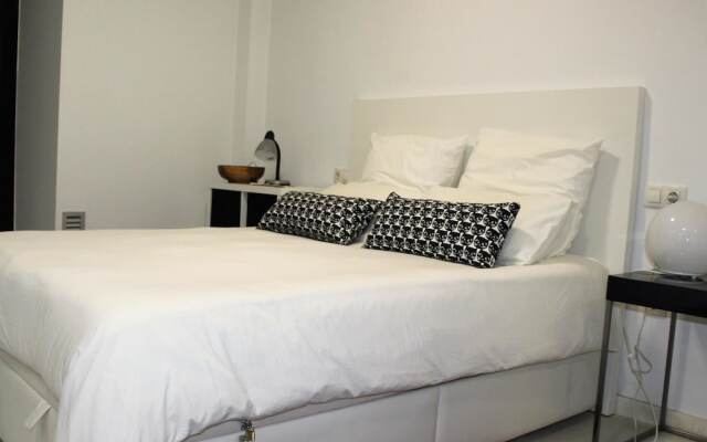Отель Precioso Apartamento al Lado de las Torres de Serrano комната для гостей