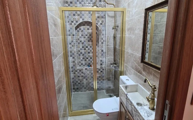 Antique Pearl Hotel