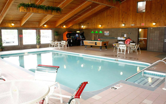 AmericInn by Wyndham Sturgeon Bay