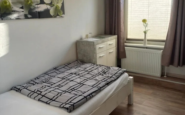 Hotel stückers