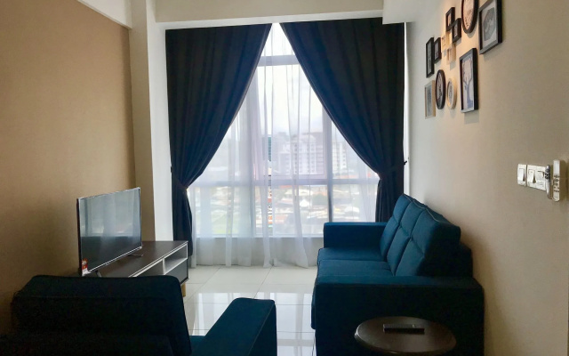 Sunset Seaview Vacation Condos at Infinity Avenue