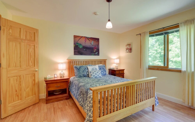 'lockes Glen' - Lakefront Geneva Getaway w/ Dock!