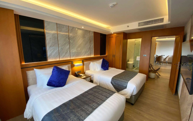 Отель Wyndham Jomtien Pattaya