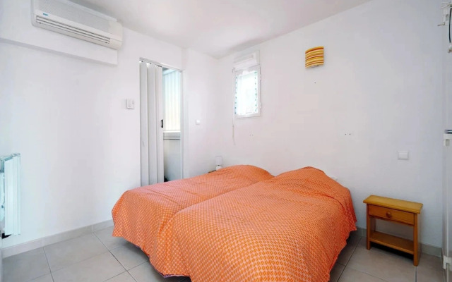 Quiet Elegance Near the City Center Agde