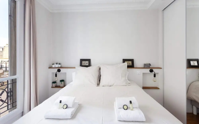 Montmartre - Cozy Home for 2 Guests