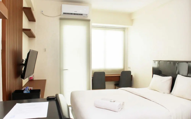 Nice and Elegant Studio at Riverview Jababeka Apartment