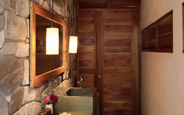 Cocolia Hotel