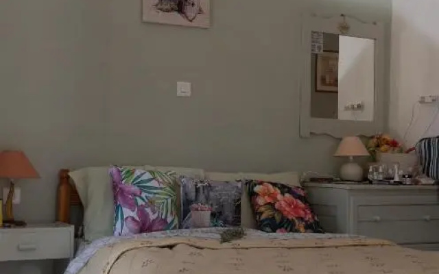 Kanoni Beach Apartments