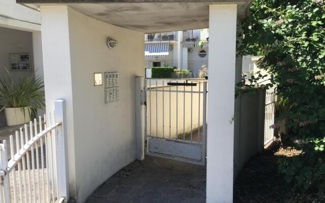 Miami Hotel вид на фасад