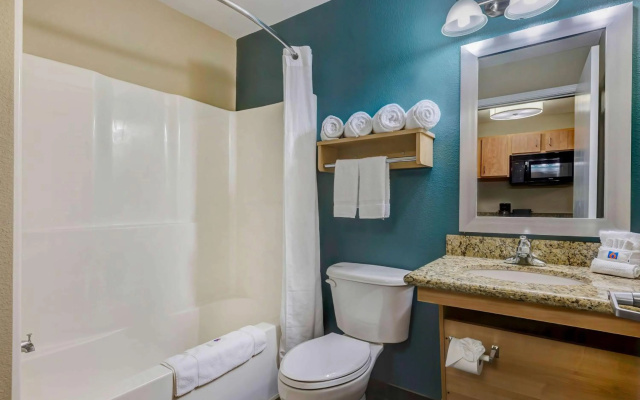 Studio 6 Lenexa, KS - Overland Park