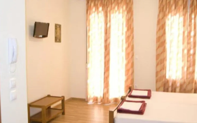 Holiday Studios - Rooms