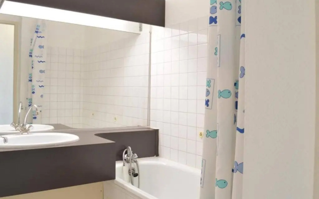 Appartement Port Camargue, 2 pièces, 4 personnes - FR-1-250-73