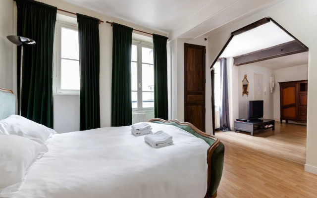 Central Paris - Chatelet Apartment