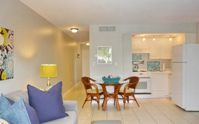 Idyllic Inland Condo With Pool and Beach Access