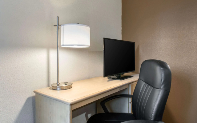 Birch Hill Suites - Lakeland