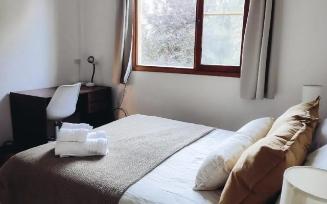 Casa con jardín y cochera ¡A 5 minutos del lago!