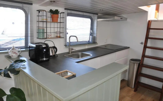 Private Lodge on Houseboat Amsterdam