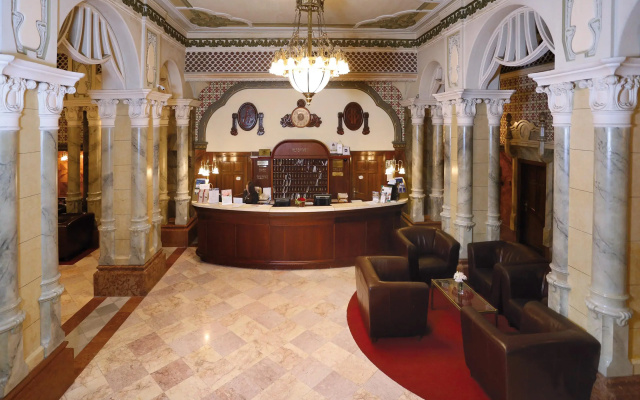 Palatinus Grand Hotel