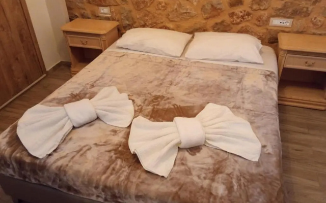 Errik Luxury House