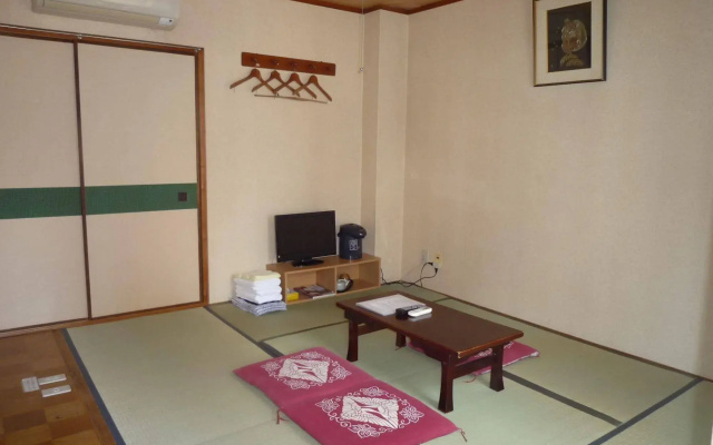 City Pension Tommy Rich Inn Kyoto