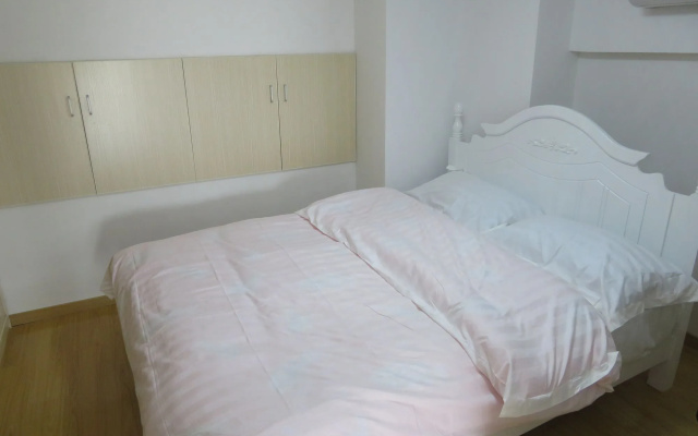 Yunzu Aparthotel (Huanlegu Branch)