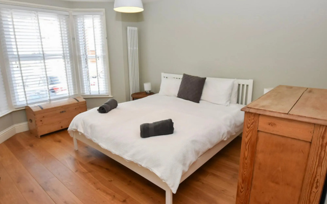 Blackberry Cottage Bembridge Accessible Coastal Holiday Home