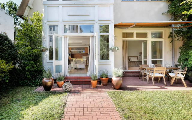 VIU Secret Garden Apartment