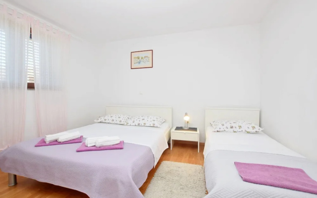 Apartment Maja