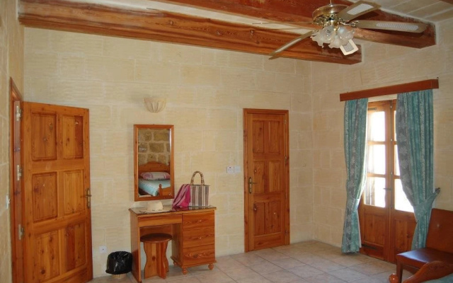 Ta Pawlu House of Character