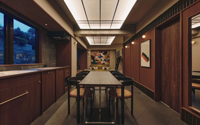 illi Toas Tokyo-Toranomon