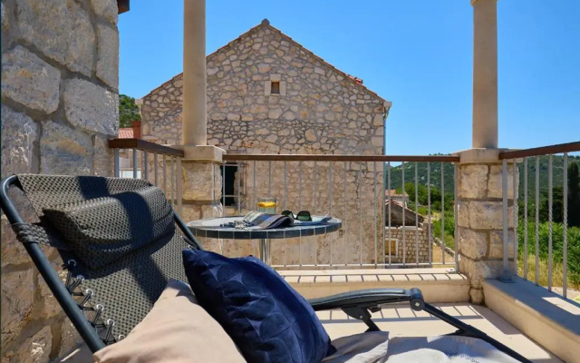 Hedera Estate, Villa Hedera IX