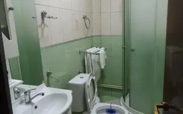 Hotel Lav